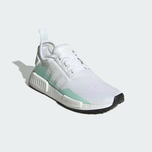 Adidas Originals Unisex Kids White Mint NMD_R1 Fashion Sneakers Size 5 EE6679